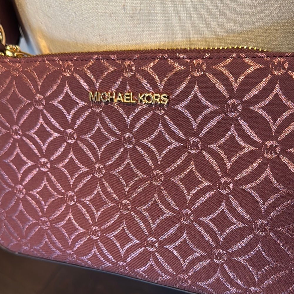 Michael Kors pink Metallic embossed jet set travel Crossbody Bag NWT - Picture 4 of 15